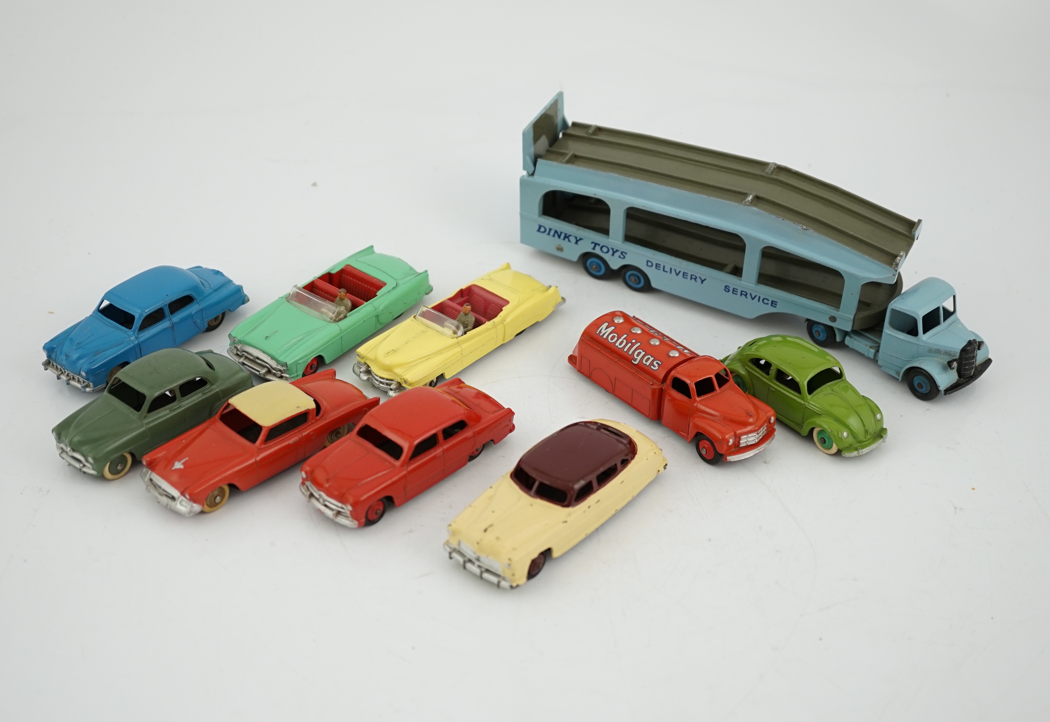 Twenty-seven Dinky Toys and French Dinky Toys, together with other diecast vehicles by Spot-On, Corgi, Matchbox Series, Mercury, CIJ, etc.